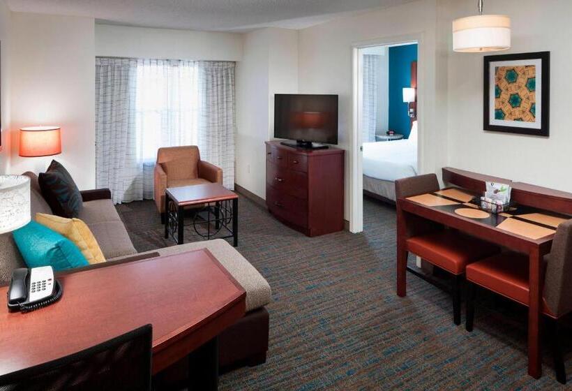 Люкс Кровать Кинг, Residence Inn By Marriott Hattiesburg