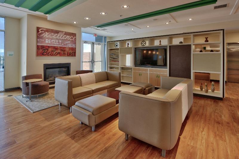 이그제큐티브 룸 킹사이즈 침대, Holiday Inn Roswell, An Ihg