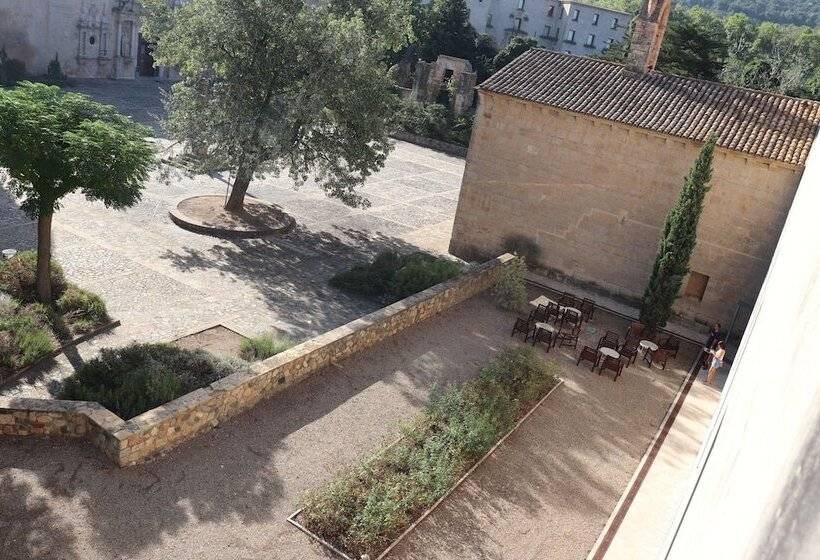 Номер Стандарт, Hostatgeria De Poblet