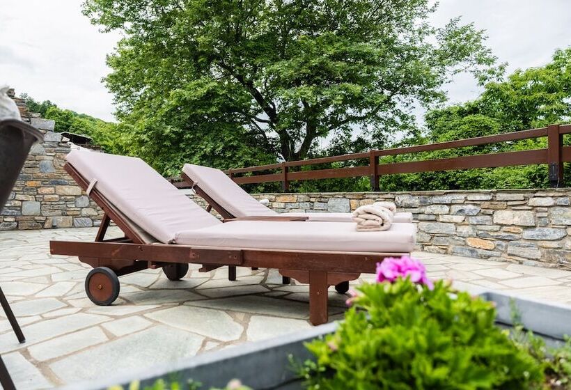Полулюкс, 12 Months Resort & Spa