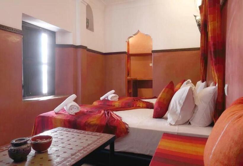 Habitación Triple Estándar, Riad Dar Palmyra