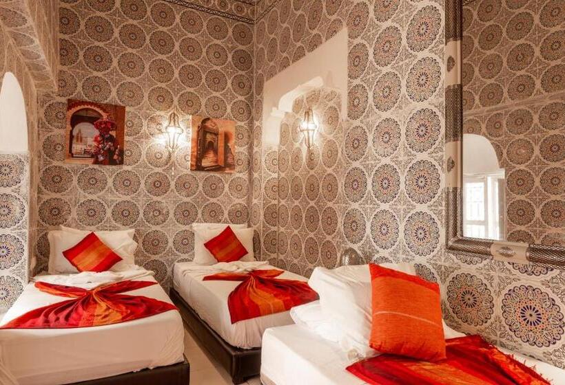 Habitación Triple Básica, Riad Dar Palmyra