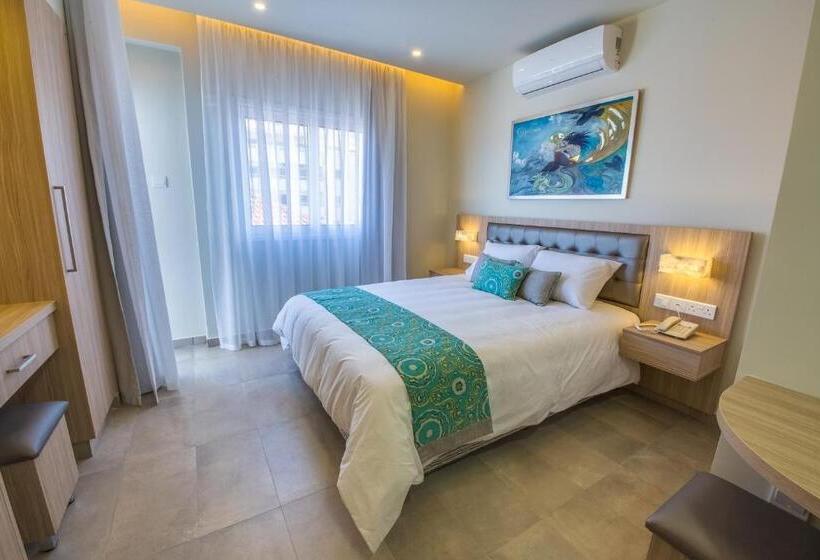 استودیو استاندارد با چشم‌انداز دریا, Zodiac Hotel Apartments