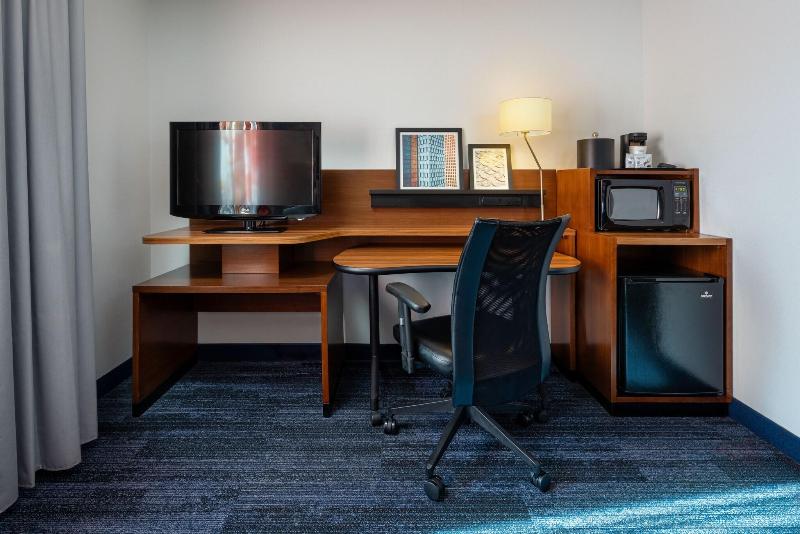 스탠다드 룸 킹사이즈 침대, Fairfield Inn & Suites By Marriott Smithfield