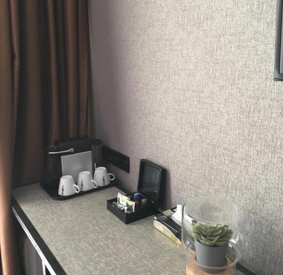 スタンダードトリプルルーム, Mosaic City Centre