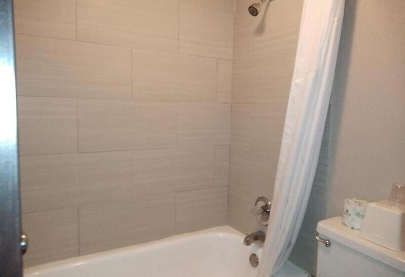 Студия Deluxe, Super 8 By Wyndham Glenwood
