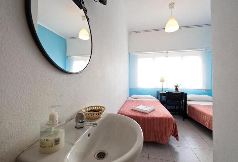 Номер Стандарт Совместная Ванная, Hostal Elkano