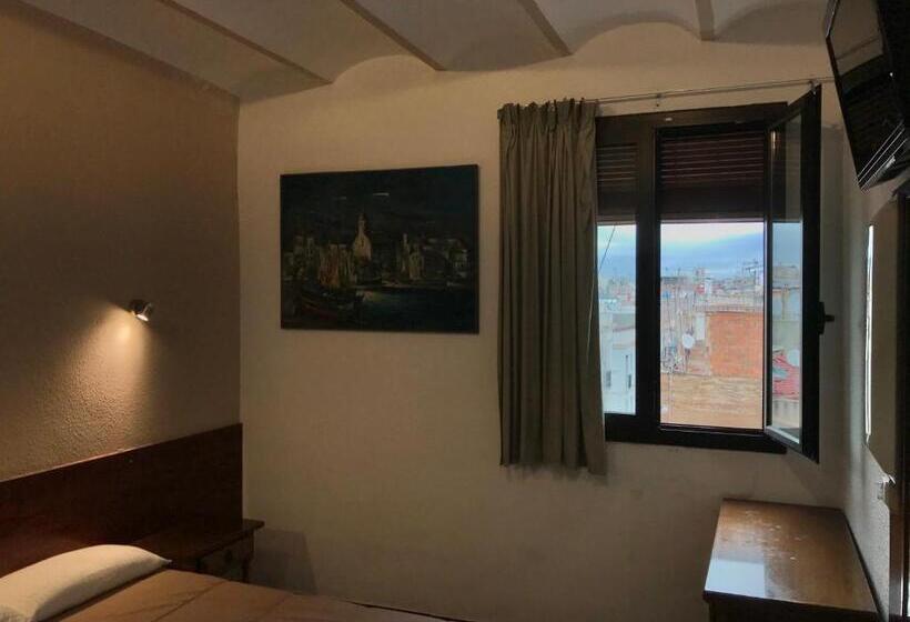 Номер Стандарт, Hostal Radio Barcelona
