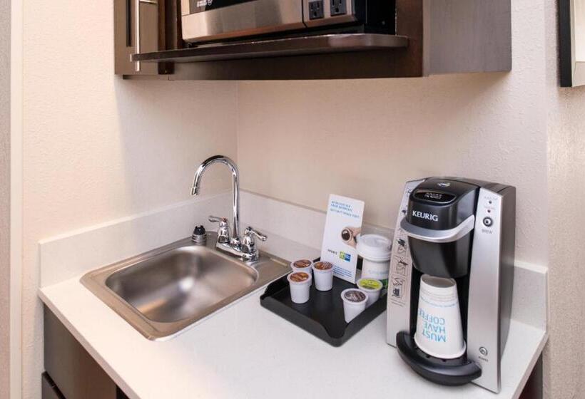스위트 킹사이즈 침대, Holiday Inn Express & Suites Monroe, An Ihg