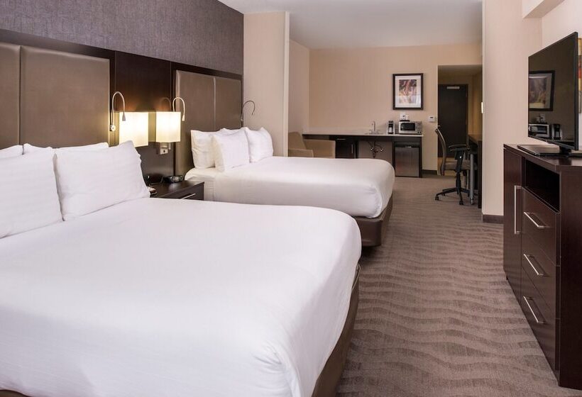 장애인을 위한 스위트, Holiday Inn Express & Suites Monroe, An Ihg