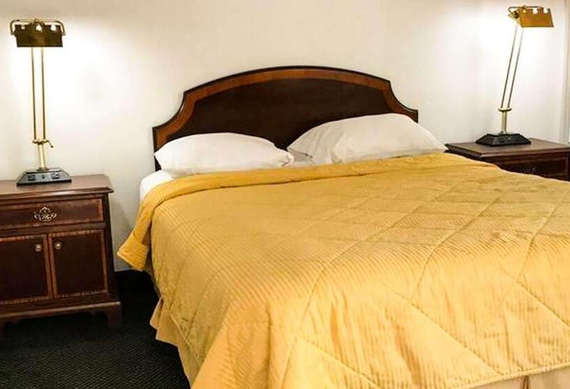Люкс с гидромассажем, Relax Inn Altoona
