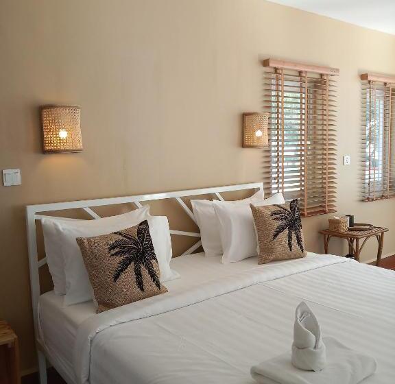 스탠다드 방갈로, Beachwalk Koh Rong