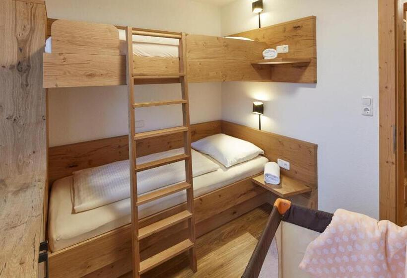 Четырехместный Номер Стандарт, Alpenhotel Ernberg