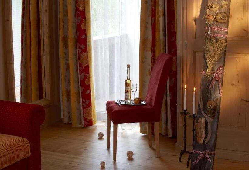 Четырехместный Номер Стандарт, Alpenhotel Ernberg