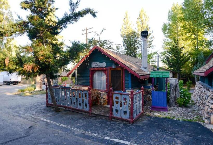 스탠다드 룸, Castle Wood Theme Cottages  Couples Only