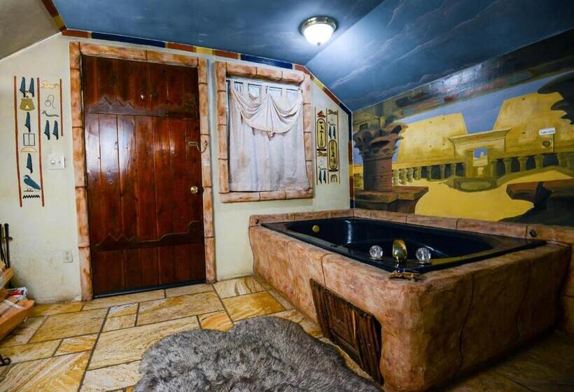 스탠다드 룸, Castle Wood Theme Cottages  Couples Only