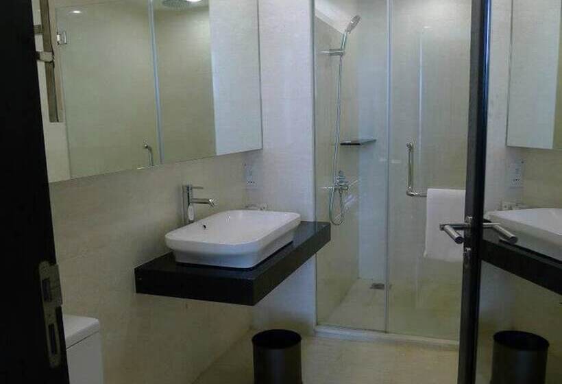 سوییت جونیور, Hatten Hotel Melaka