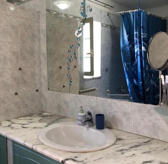 Quarto Estandar, Camera Dell  Antico Arco Romano