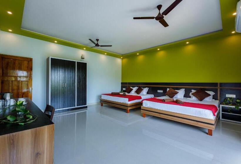 家庭间, Om Shanti Residence