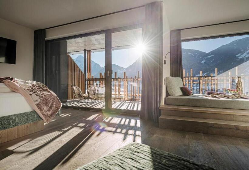 Люкс Deluxe Кровать Кинг, Coolnest