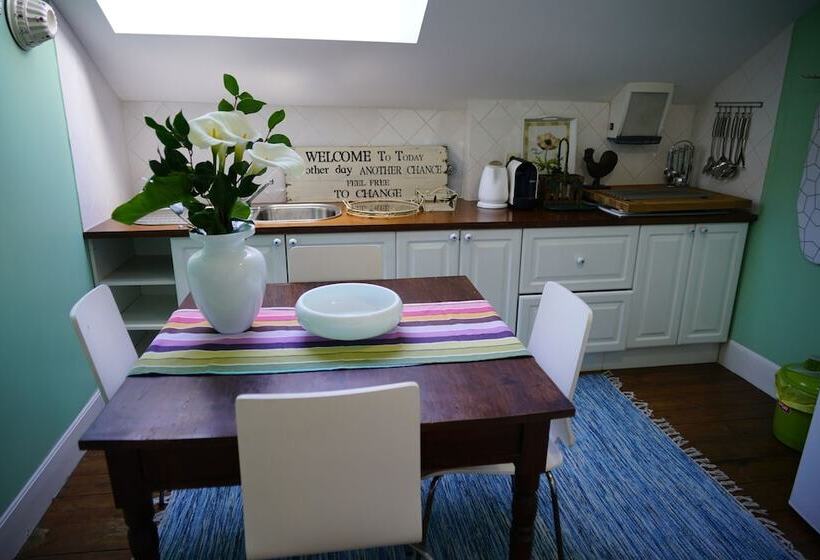 اتاق خانوادگی, Adore Portugal Coimbra Guest House