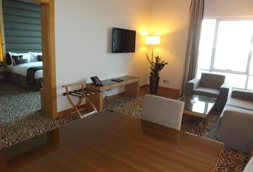 Президентский Люкс, Copthorne Hotel Sharjah