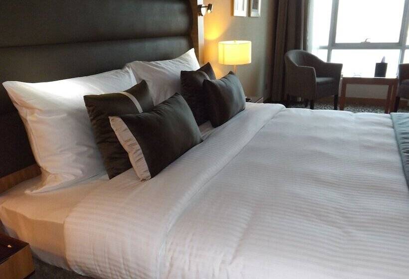 Номер Superior, Copthorne Hotel Sharjah
