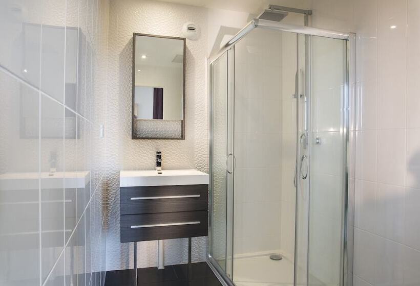 Номер Стандарт, Executive Hotel Paris Gennevilliers
