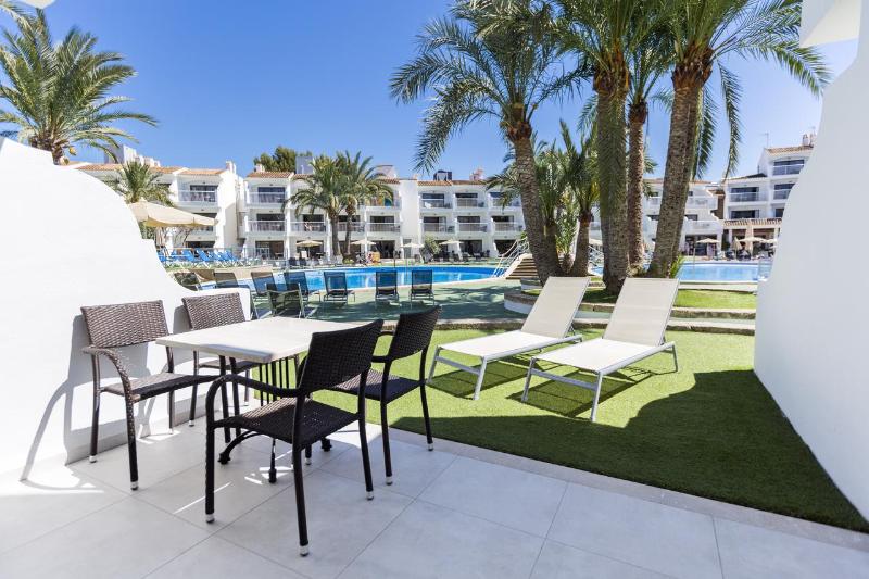 Люкс, Executive Hotel Paris Gennevilliers