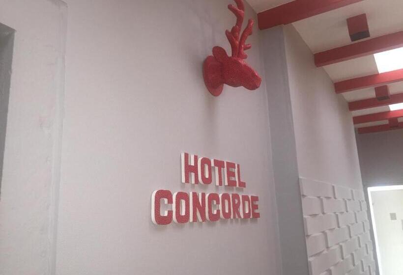 Номер Стандарт Трехместный, Hôtel Concorde