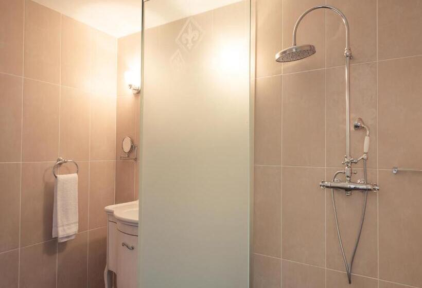 Номер Классический Вид на Город, Hôtel Mercure Villeneuve Sur Lot Moulin De Madame