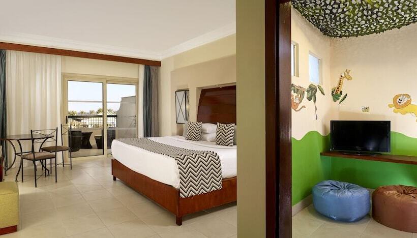 スタンダードルーム, Coral Sea Holiday Resort And Aqua Park