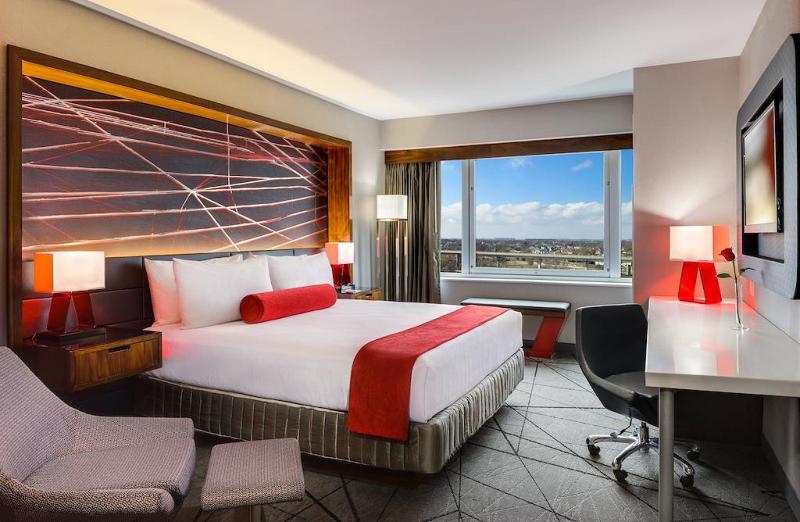 스탠다드 룸 킹사이즈 침대, Crowne Plaza Jfk Airport New York City, An Ihg