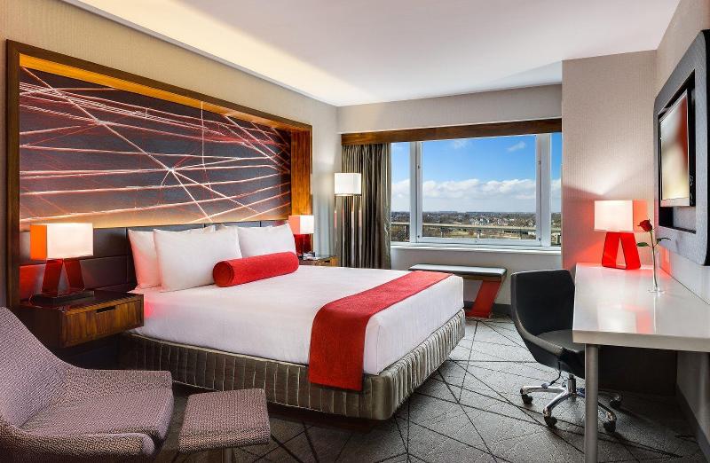 장애인을 위한 킹사이즈 침대 스탠다드 룸, Crowne Plaza Jfk Airport New York City, An Ihg