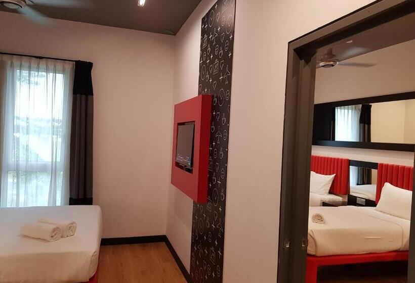 Четырехместный Номер Стандарт, Tune Hotel Klia   Klia2