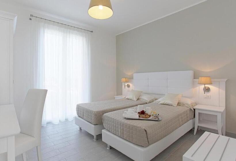 Семейный Номер Deluxe, Scala Dei Turchi Resort