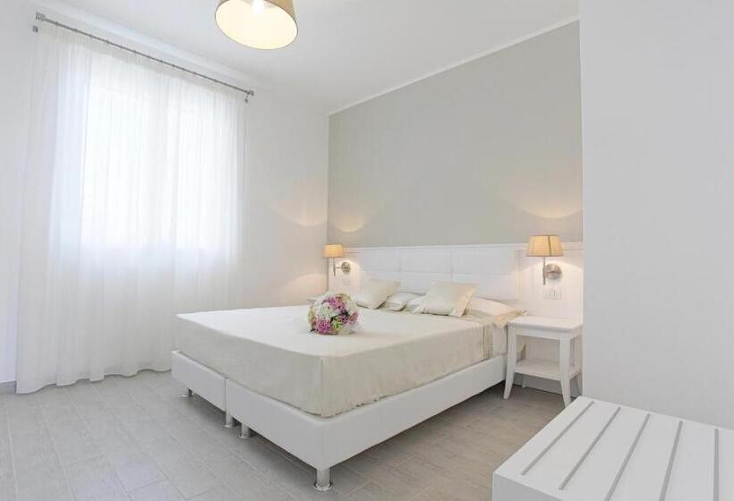Трехместный Номер Superior, Scala Dei Turchi Resort