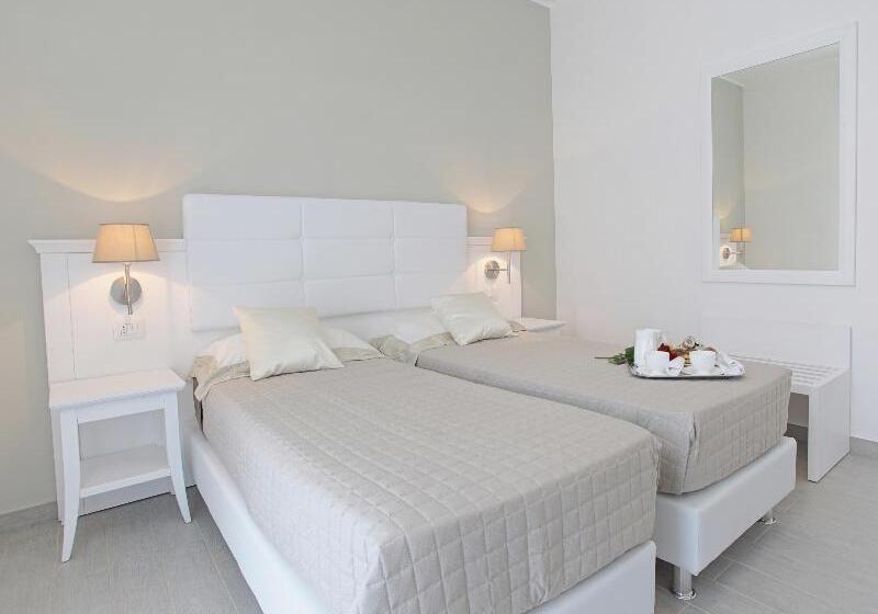 Трехместный Номер Deluxe, Scala Dei Turchi Resort