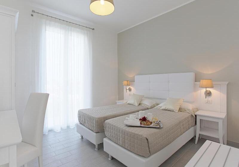 Трехместный Номер Deluxe, Scala Dei Turchi Resort