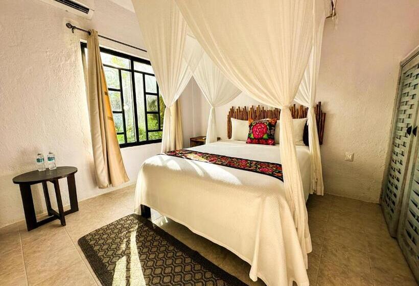 Quarto Estandar, Alito Tulum