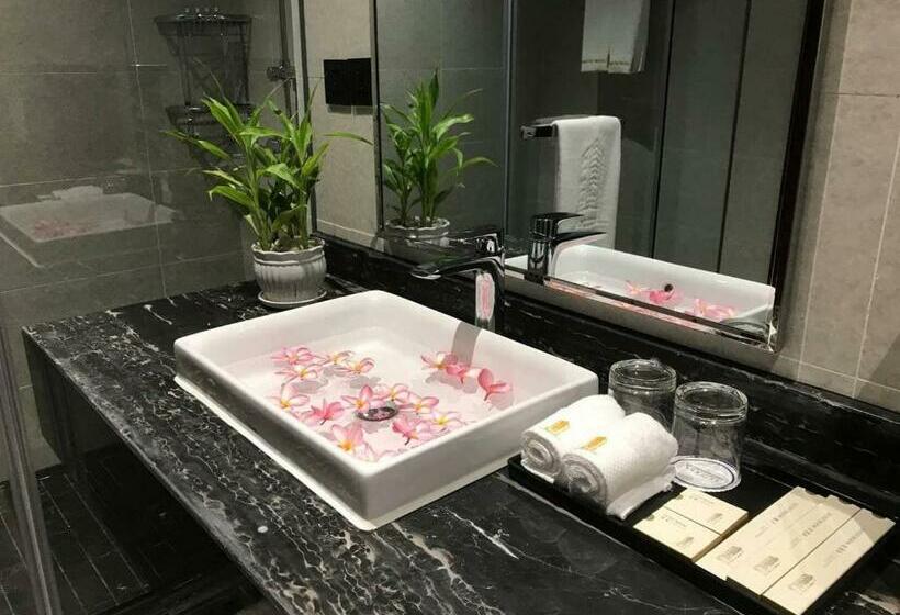 اتاق لوکس یک تخته, V V Hotel Battambang