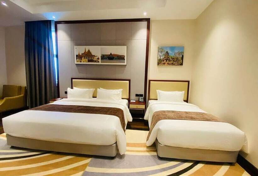 سوییت خانوادگی, V V Hotel Battambang