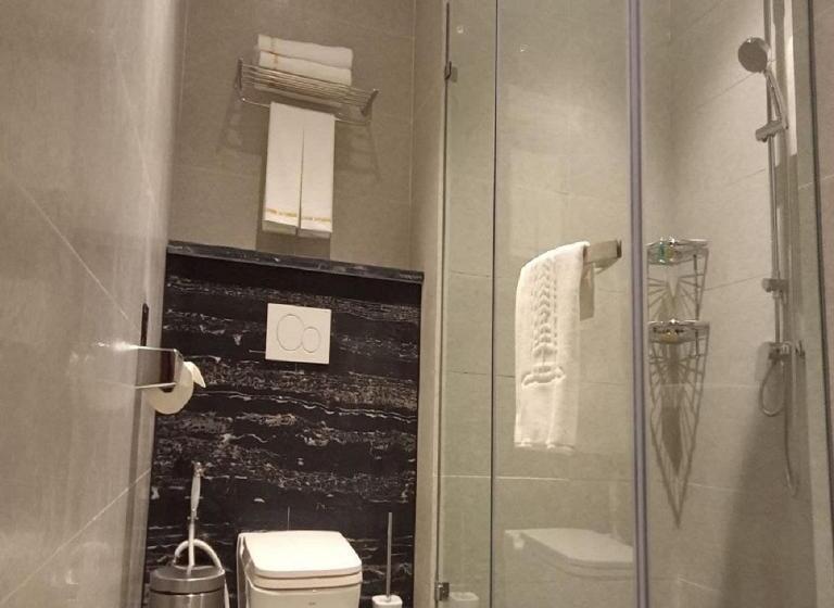 مجموعه ویستا شهر, V V Hotel Battambang