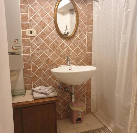 Номер Стандарт, Helga S House  Una Finestra Sul Borgo