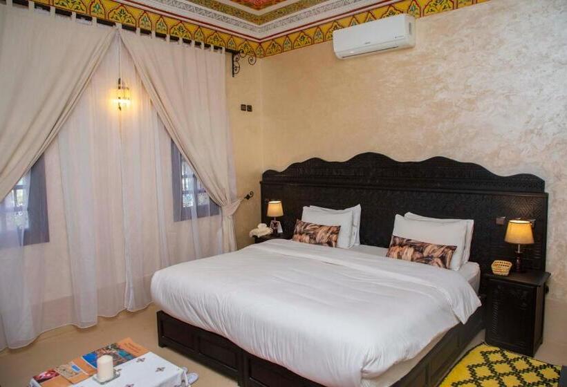 Номер Стандарт Кровать Кинг Адаптированный для Инвалидов, Ksar Elkabbaba Kasbah & Spa