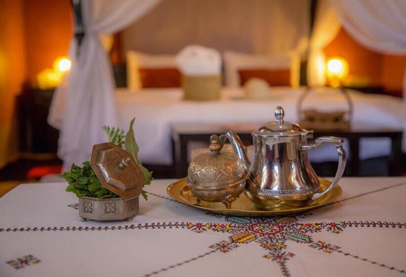 Люкс Deluxe Кровать Кинг, Ksar Elkabbaba Kasbah & Spa