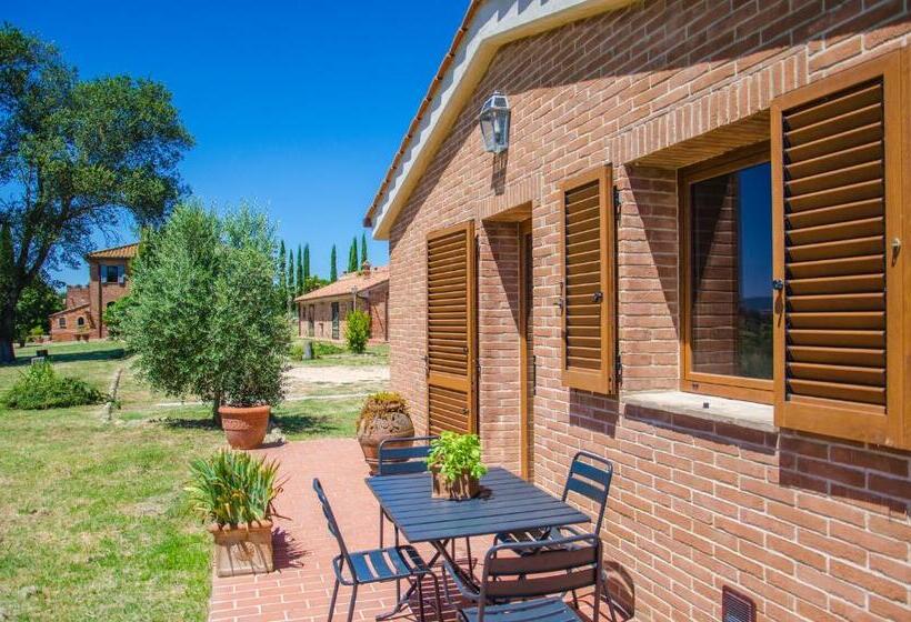 Standard studio with lake view, Agriturismo Poggio Antico