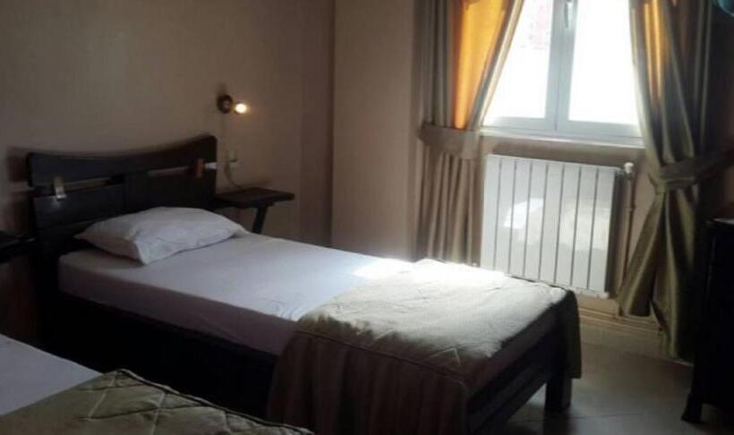 اتاق استاندارد یک نفره, Roza