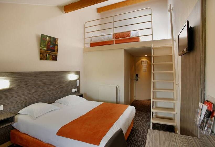 Четырехместный Номер Стандарт, The Originals City, Hôtel L  Acropole, Saintetienne Sud