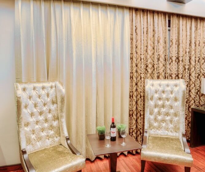 行政房间, Mercure Chandigarh Tribune Chowk